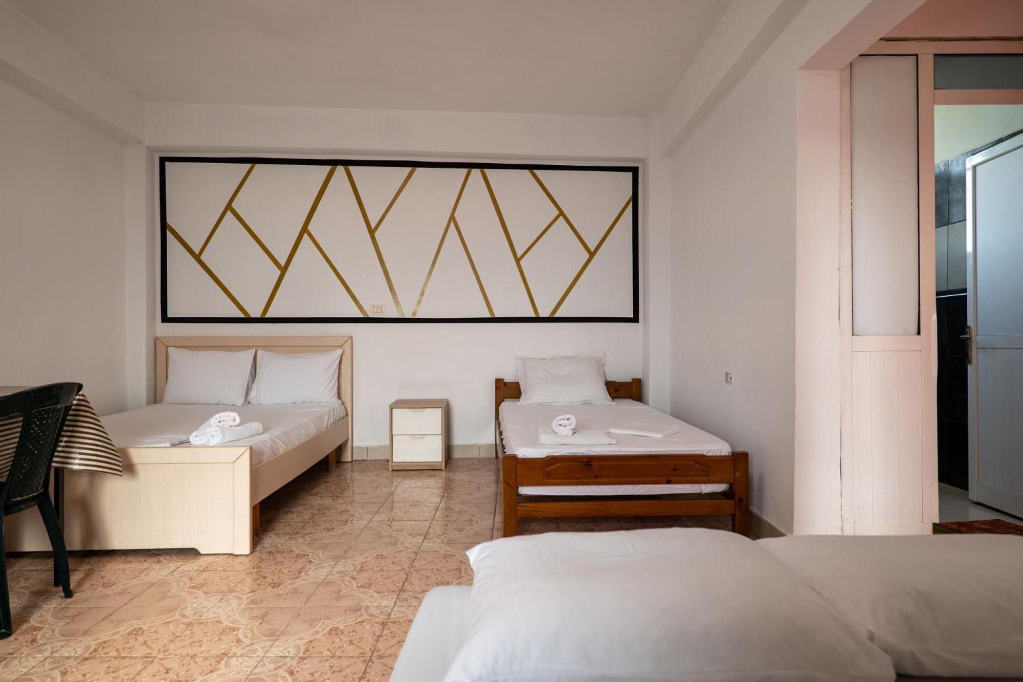 Garden Villa Lake Side & Glamping Ksamil Exterior foto